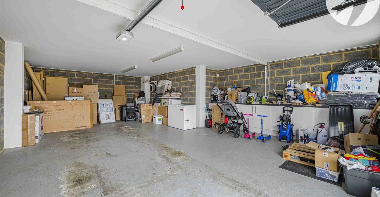 3 bedroom house for sale in Greenhithe | Robinson Jackson