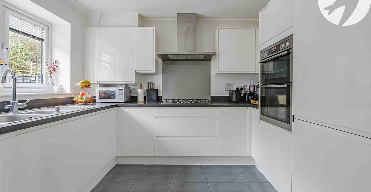 3 bedroom house for sale in Greenhithe | Robinson Jackson