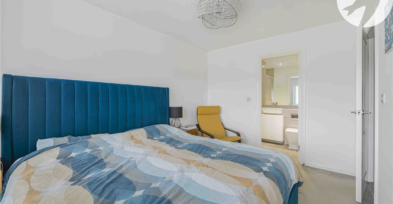 3 bedroom house for sale in Greenhithe | Robinson Jackson