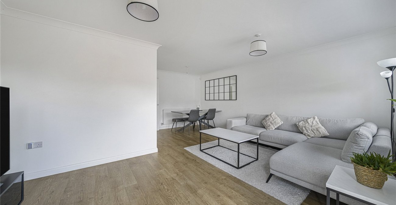 3 bedroom house for sale in Greenhithe | Robinson Jackson