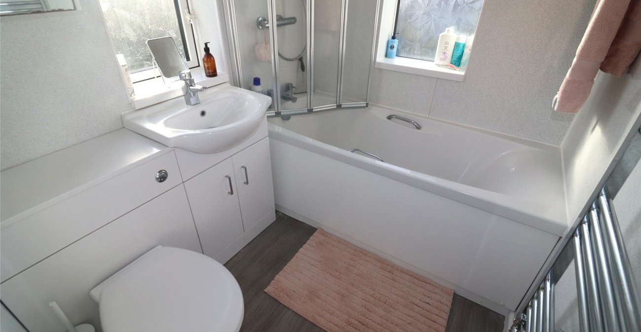 2 bedroom property for sale in Bexleyheath | Robinson Jackson