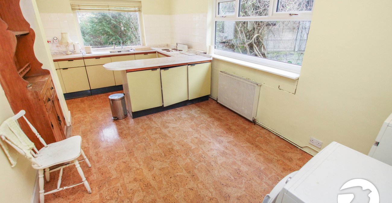 house for sale in London, SE9 Robinson Jackson