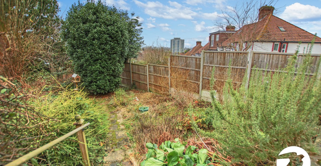 house for sale in London, SE9 Robinson Jackson