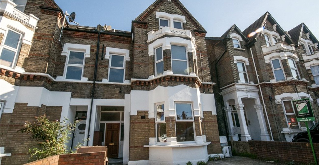 2 bedroom property for sale in Catford | Robinson Jackson