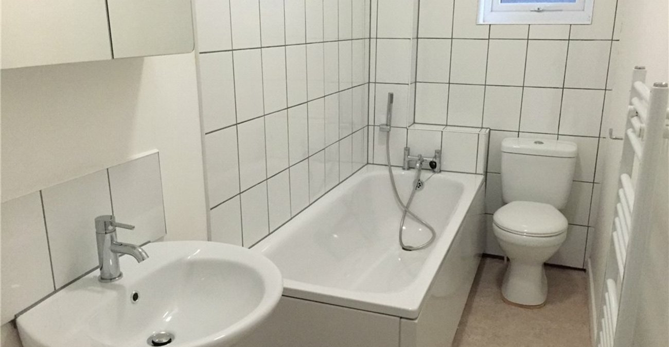 2 bedroom property for sale in Catford | Robinson Jackson