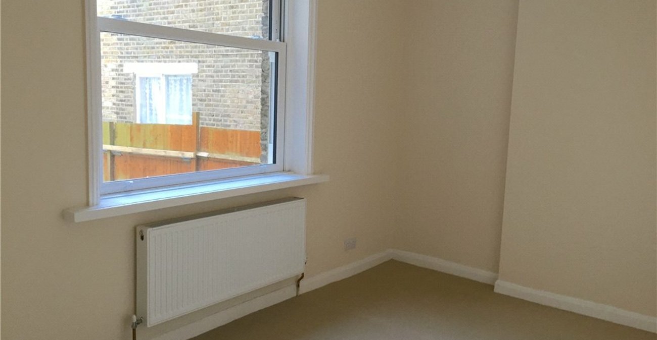2 bedroom property for sale in Catford | Robinson Jackson