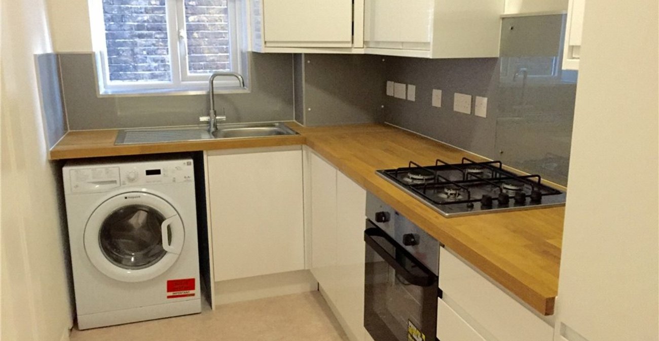 2 bedroom property for sale in Catford | Robinson Jackson