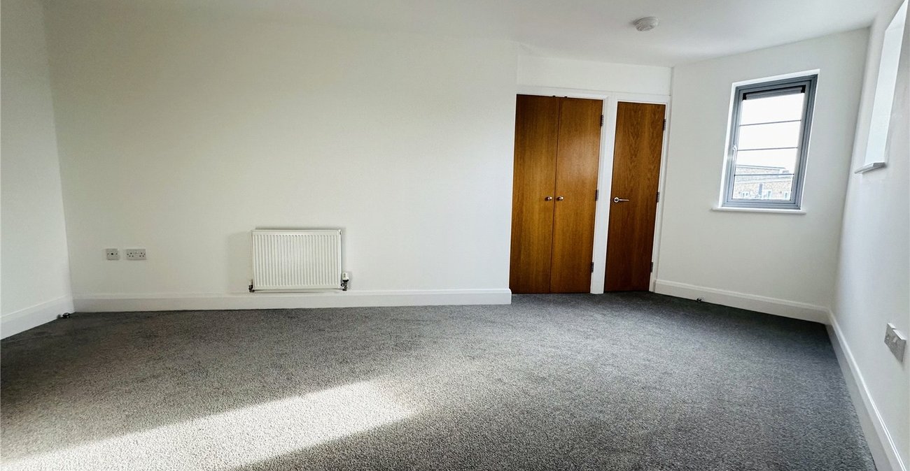 2 bedroom property for sale in Catford | Robinson Jackson