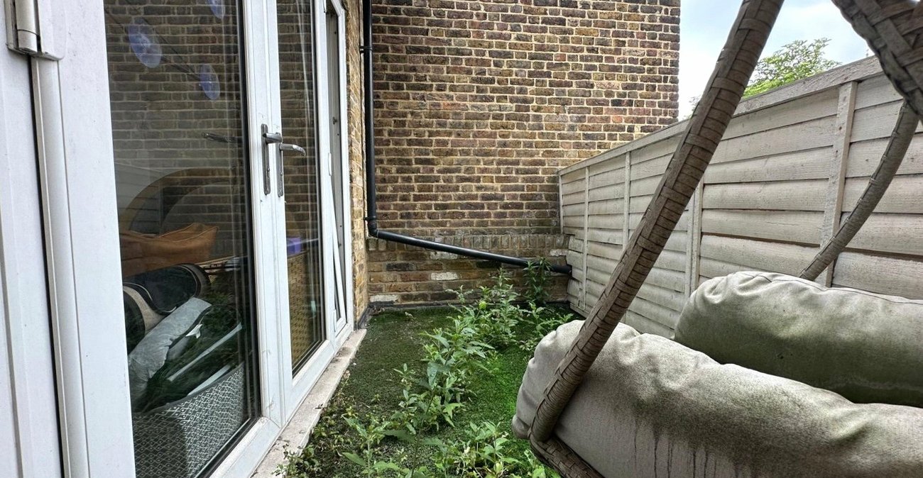 1 bedroom property for sale in London | Robinson Jackson