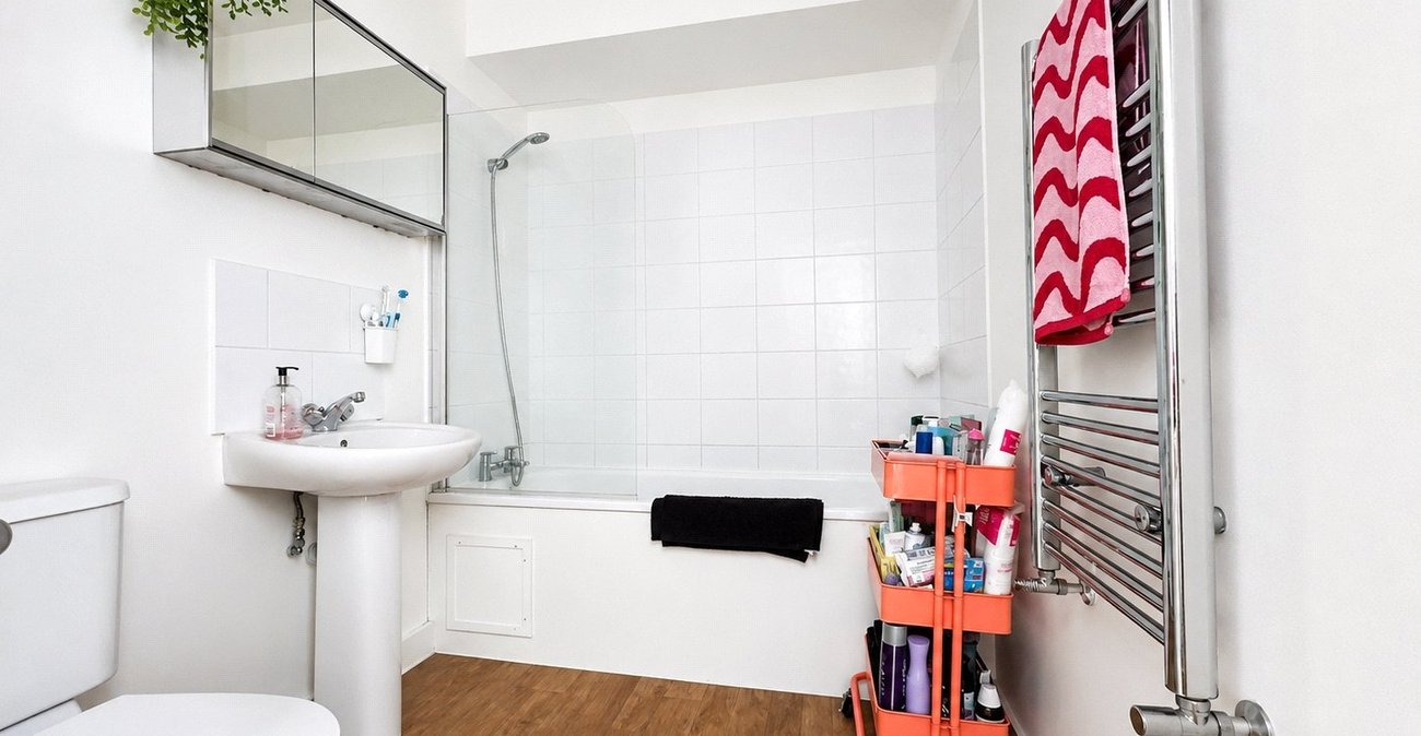 1 bedroom property for sale in London | Robinson Jackson