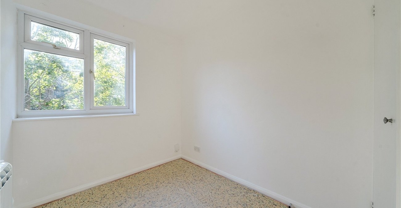 2 bedroom property for sale in Sydenham | Robinson Jackson