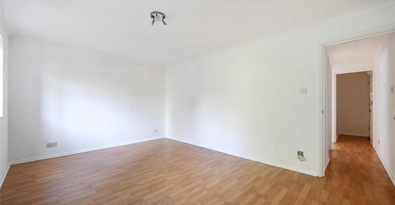 2 bedroom property for sale in Sydenham | Robinson Jackson