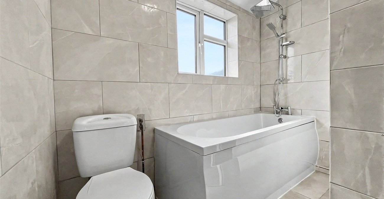 3 bedroom house for sale in Gillingham | Robinson Michael & Jackson