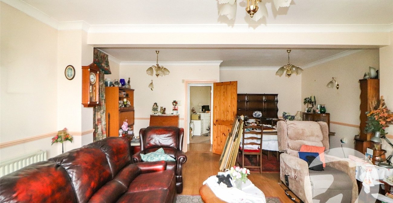 2 bedroom bungalow for sale in Northumberland Heath | Robinson Jackson