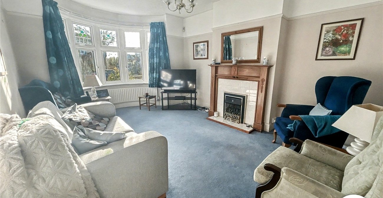 3 bedroom house for sale in Sidcup | Robinson Jackson