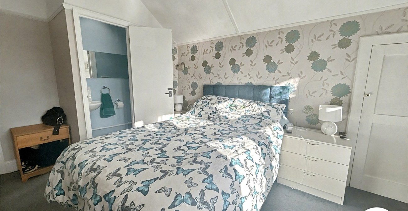 3 bedroom house for sale in Sidcup | Robinson Jackson