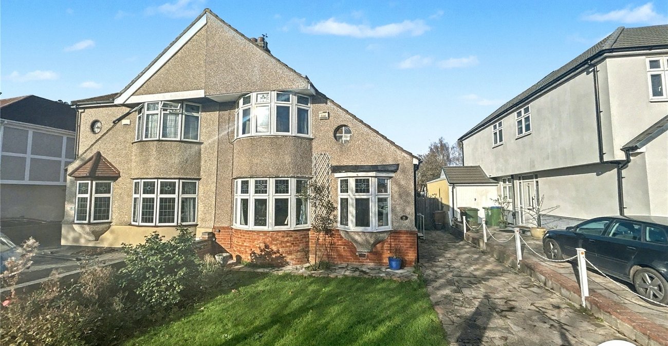 3 bedroom house for sale in Sidcup | Robinson Jackson