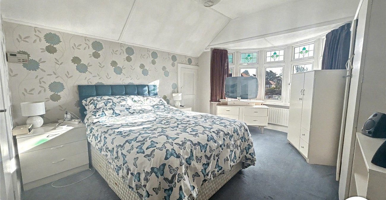 3 bedroom house for sale in Sidcup | Robinson Jackson