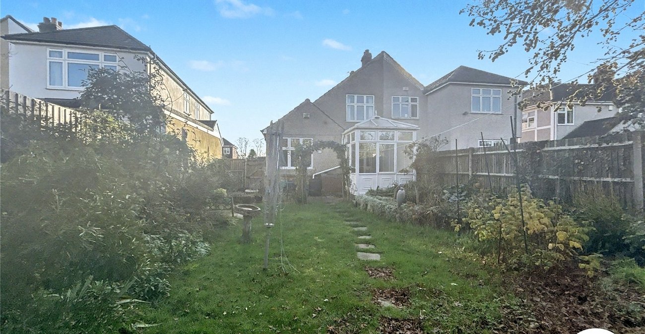 3 bedroom house for sale in Sidcup | Robinson Jackson