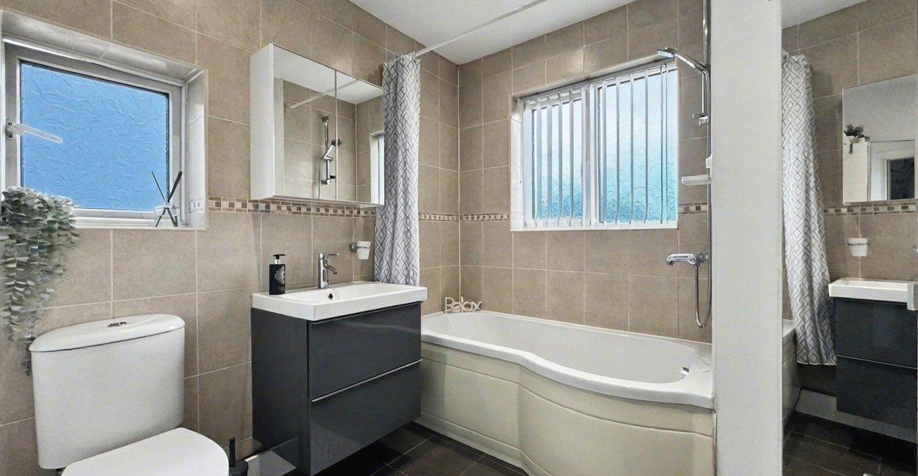 3 bedroom house for sale in South Welling | Robinson Jackson