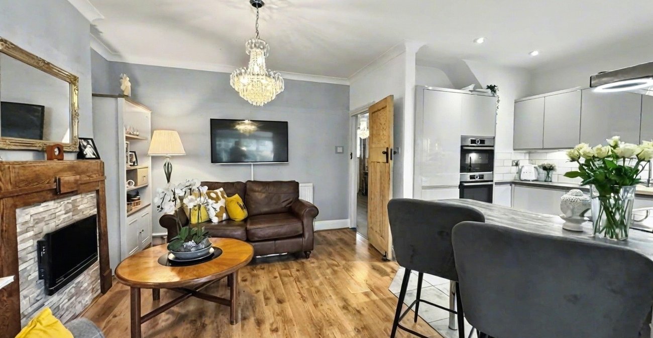 3 bedroom house for sale in South Welling | Robinson Jackson