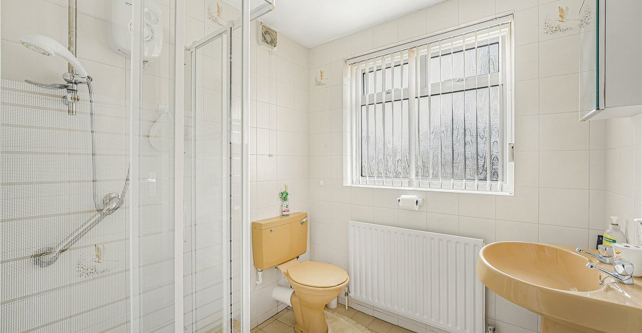 3 bedroom house for sale in Welling | Robinson Jackson