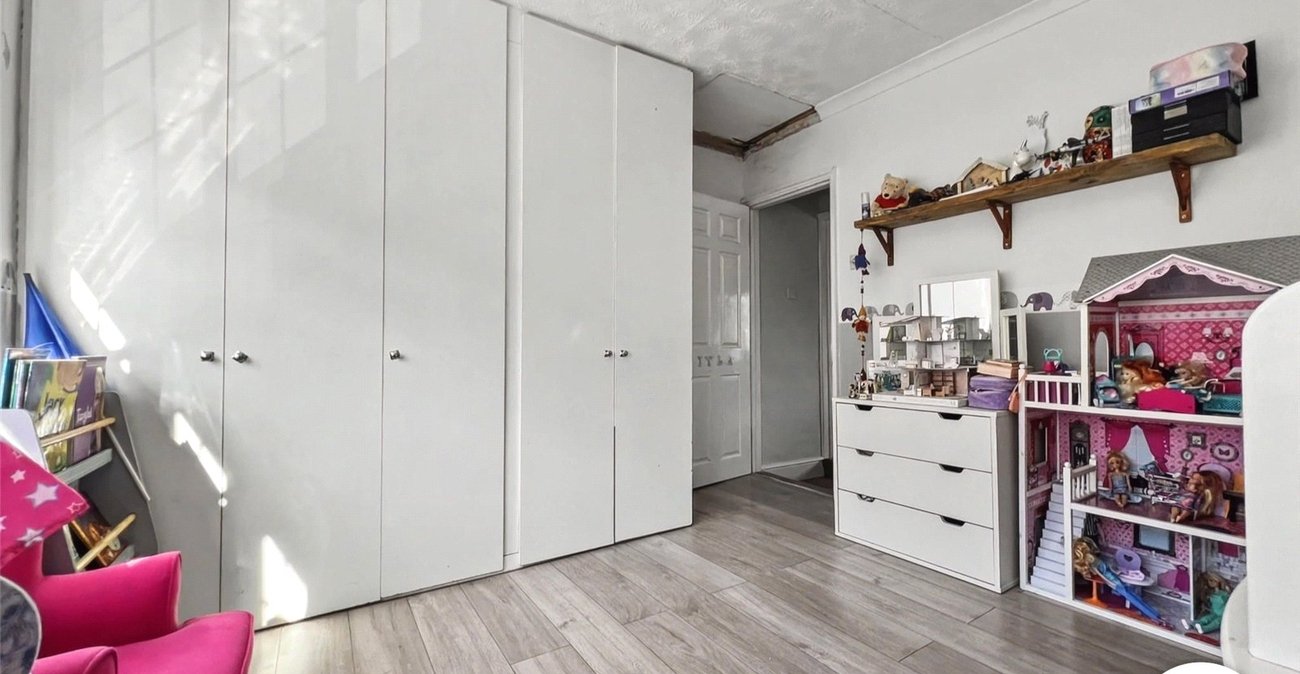 2 bedroom house for sale in Rochester | Robinson Michael & Jackson