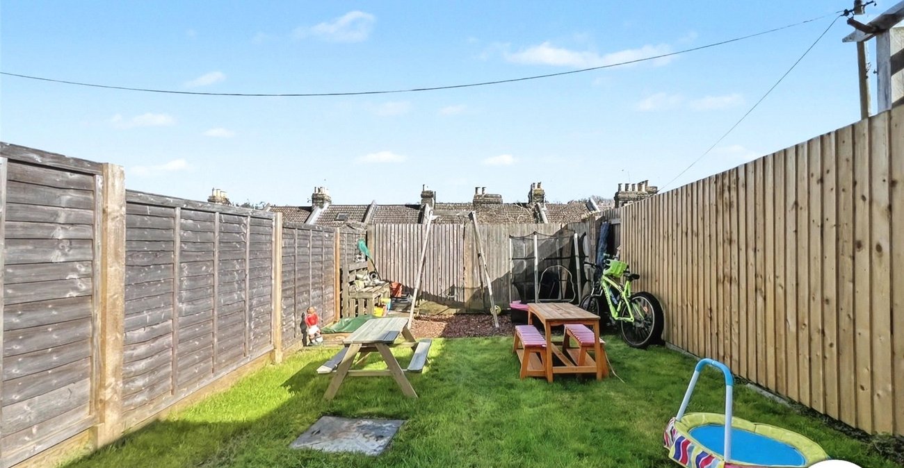 2 bedroom house for sale in Rochester | Robinson Michael & Jackson