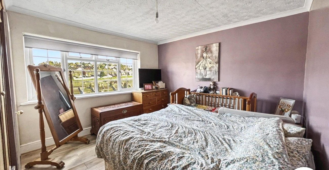 2 bedroom house for sale in Rochester | Robinson Michael & Jackson