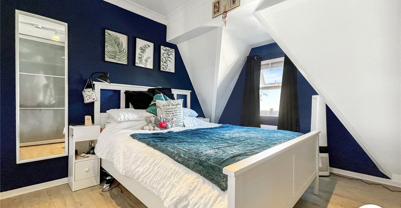 1 bedroom property for sale in Rochester | Robinson Michael & Jackson