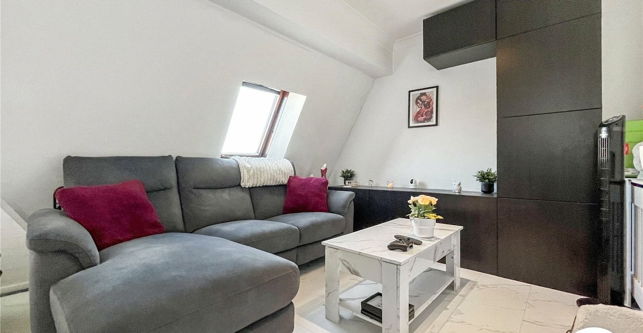 1 bedroom property for sale in Rochester | Robinson Michael & Jackson