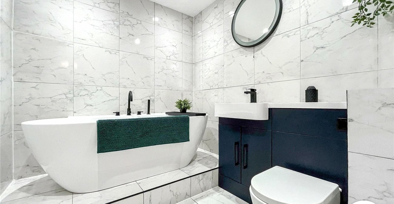 1 bedroom property for sale in Rochester | Robinson Michael & Jackson