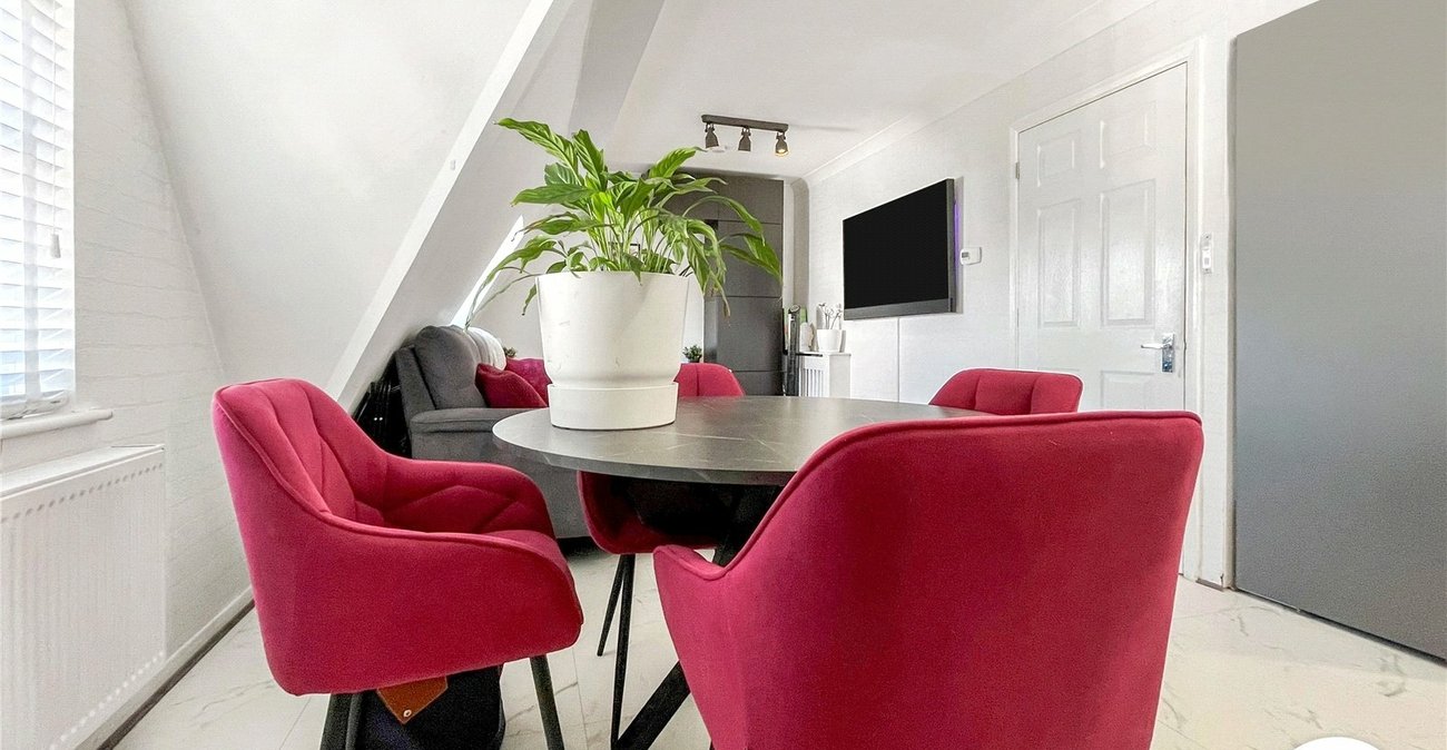 1 bedroom property for sale in Rochester | Robinson Michael & Jackson