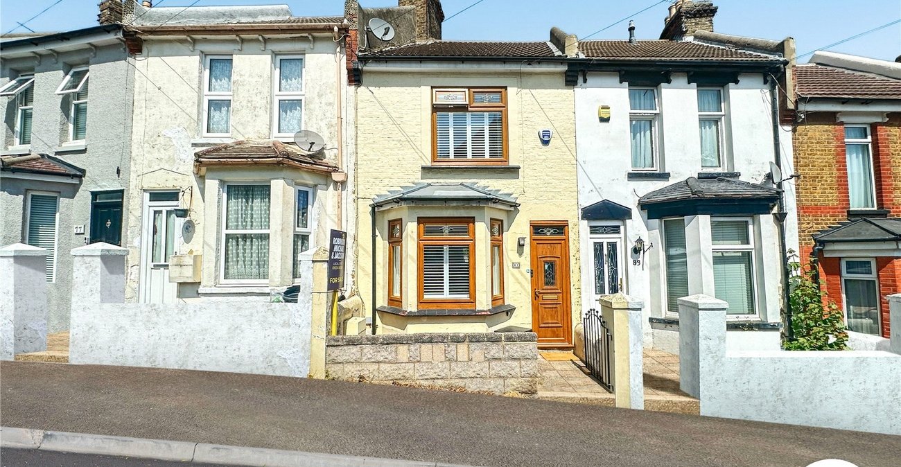 2 bedroom house for sale in Rochester | Robinson Michael & Jackson