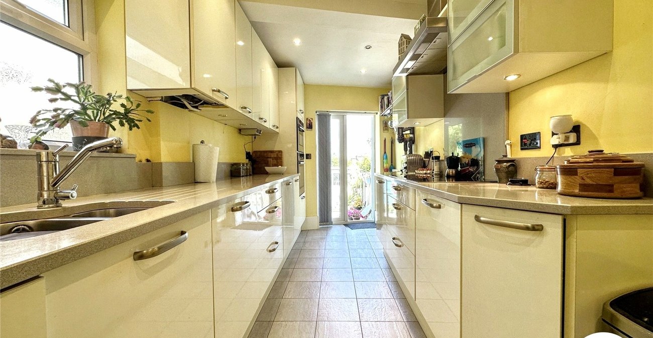 2 bedroom house for sale in Rochester | Robinson Michael & Jackson