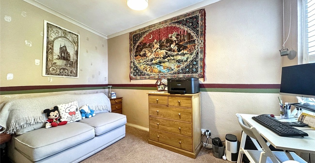 2 bedroom house for sale in Rochester | Robinson Michael & Jackson