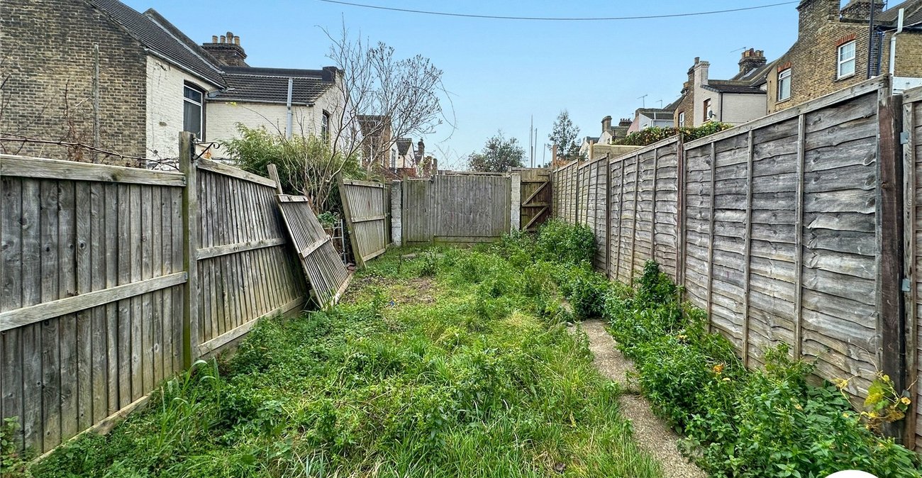 3 bedroom house for sale in Rochester | Robinson Michael & Jackson