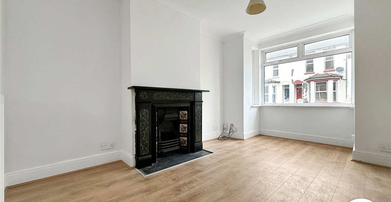 3 bedroom house for sale in Rochester | Robinson Michael & Jackson