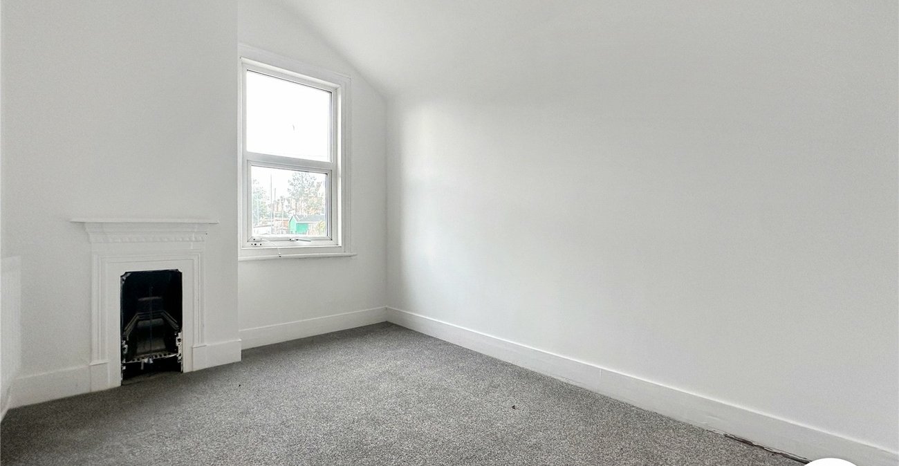 3 bedroom house for sale in Rochester | Robinson Michael & Jackson