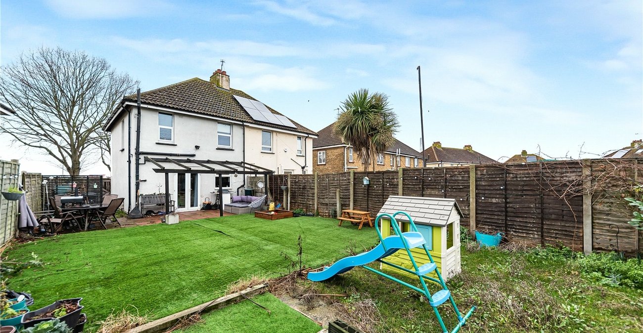 3 bedroom house for sale in Gravesend | Robinson Michael & Jackson