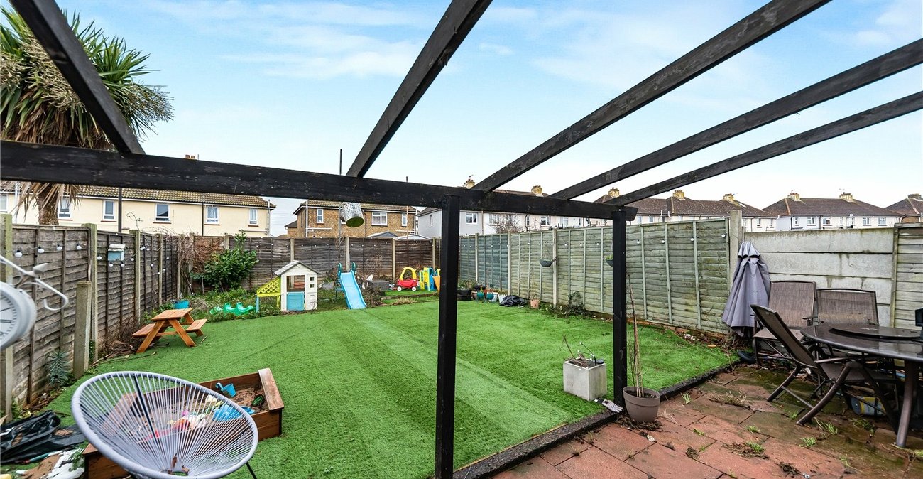 3 bedroom house for sale in Gravesend | Robinson Michael & Jackson