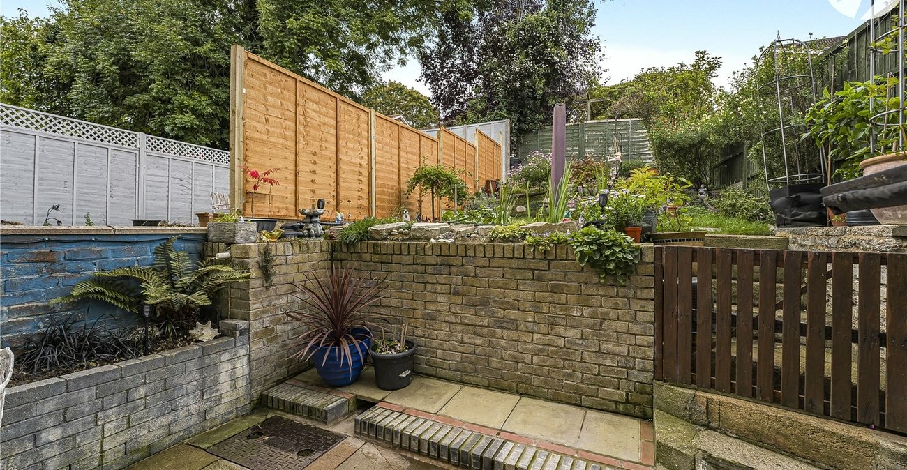 3 bedroom property for sale in Sutton At Hone | Robinson Jackson