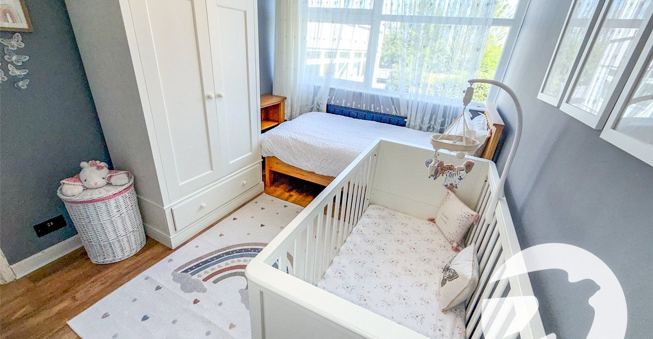 2 bedroom property for sale in Mottingham Lane | Robinson Jackson