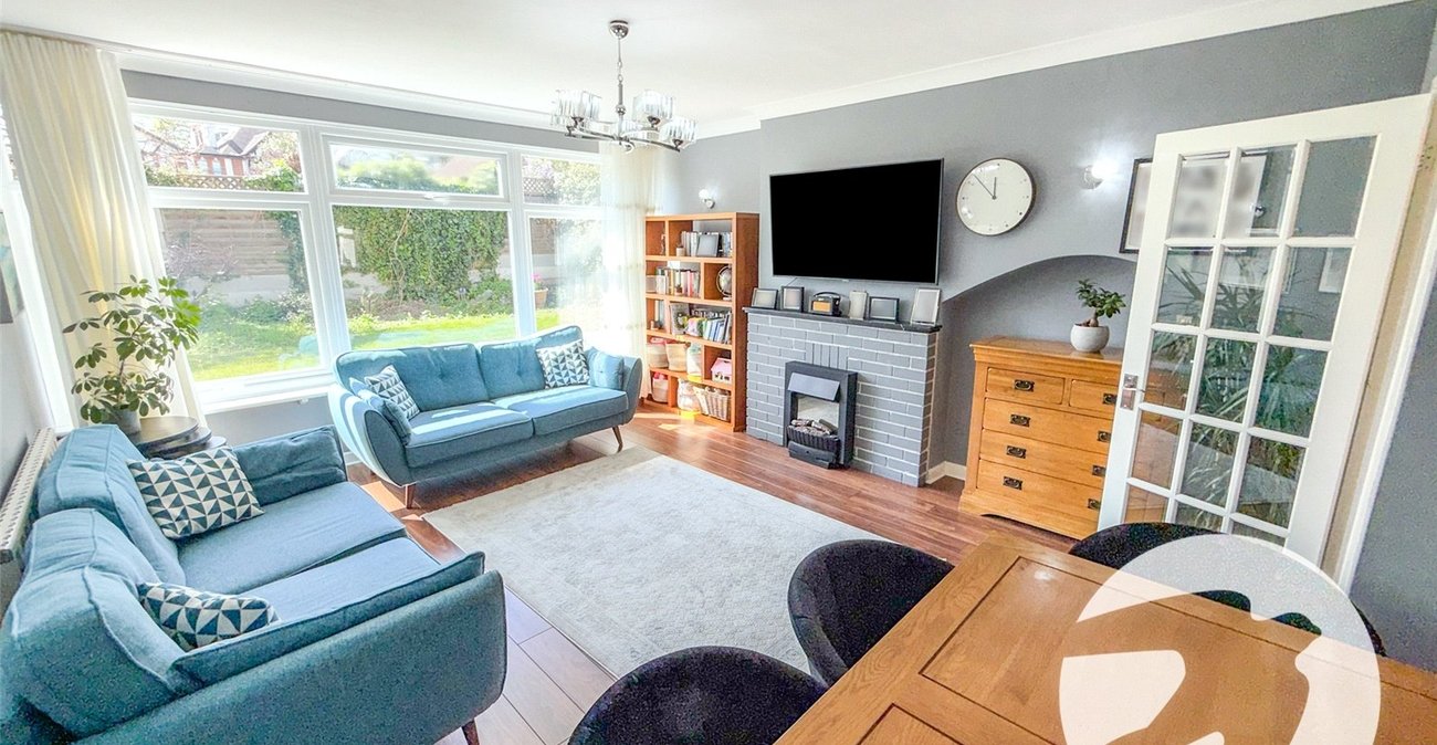 2 bedroom property for sale in Mottingham Lane | Robinson Jackson