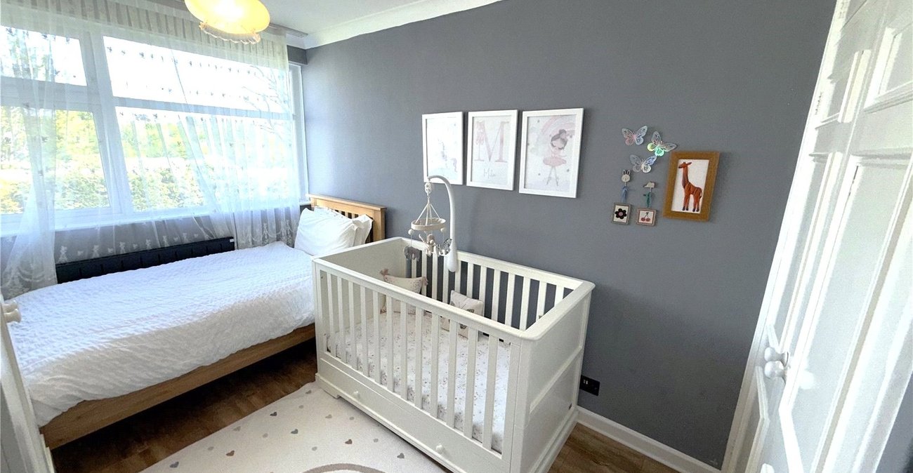 2 bedroom property for sale in Mottingham Lane | Robinson Jackson