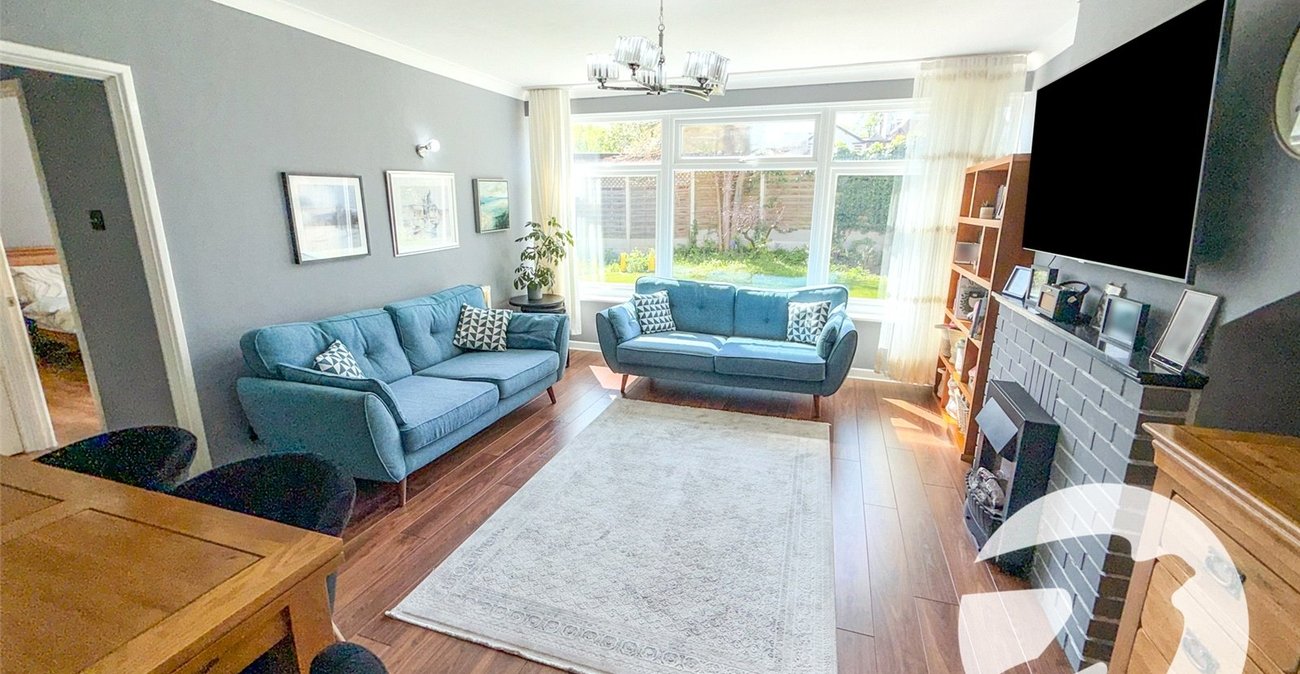 2 bedroom property for sale in Mottingham Lane | Robinson Jackson