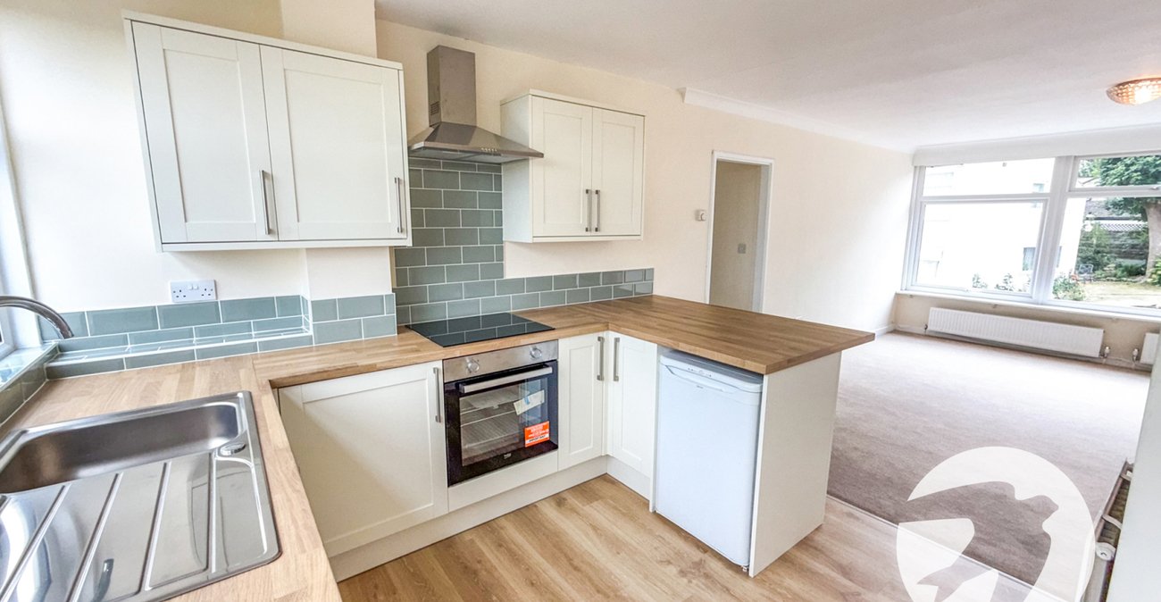 2 bedroom property for sale in Mottingham Lane | Robinson Jackson