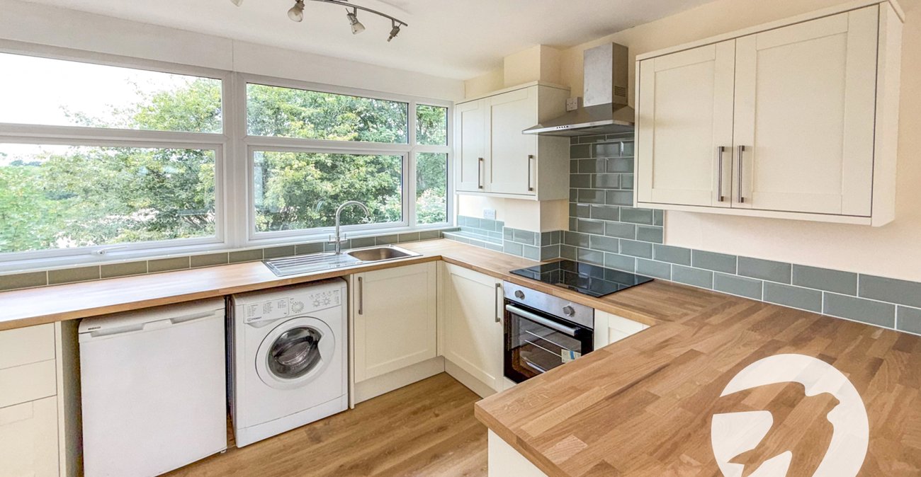 2 bedroom property for sale in Mottingham Lane | Robinson Jackson