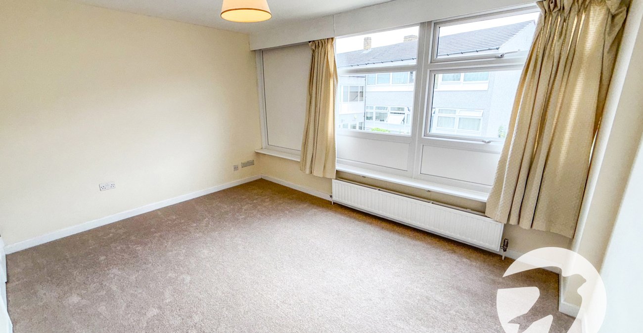 2 bedroom property for sale in Mottingham Lane | Robinson Jackson