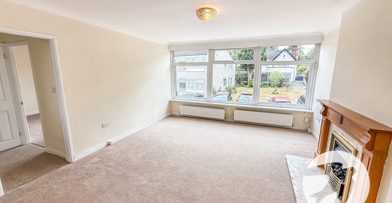 2 bedroom property for sale in Mottingham Lane | Robinson Jackson